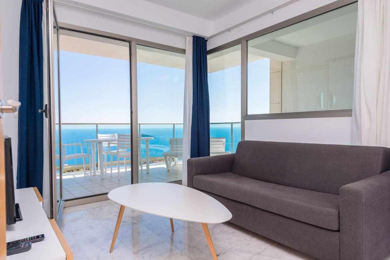 High Rise Apartment On The 39Th Floor With Private Terrace And Sea Views Benidorm Buitenkant foto