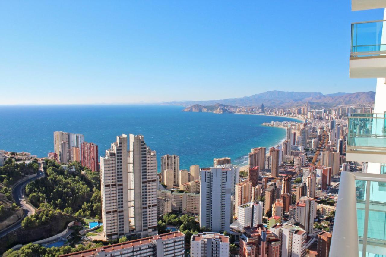 High Rise Apartment On The 39Th Floor With Private Terrace And Sea Views Benidorm Buitenkant foto