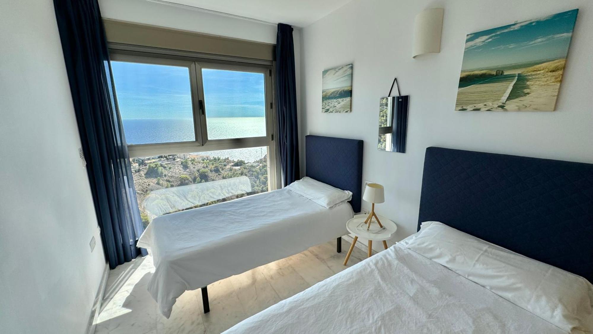 High Rise Apartment On The 39Th Floor With Private Terrace And Sea Views Benidorm Buitenkant foto